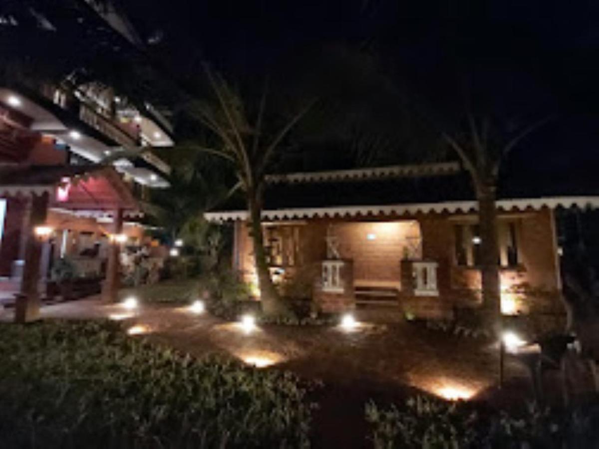 Blue Sea Beach Resort Mālvan Екстериор снимка