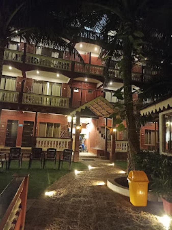 Blue Sea Beach Resort Mālvan Екстериор снимка