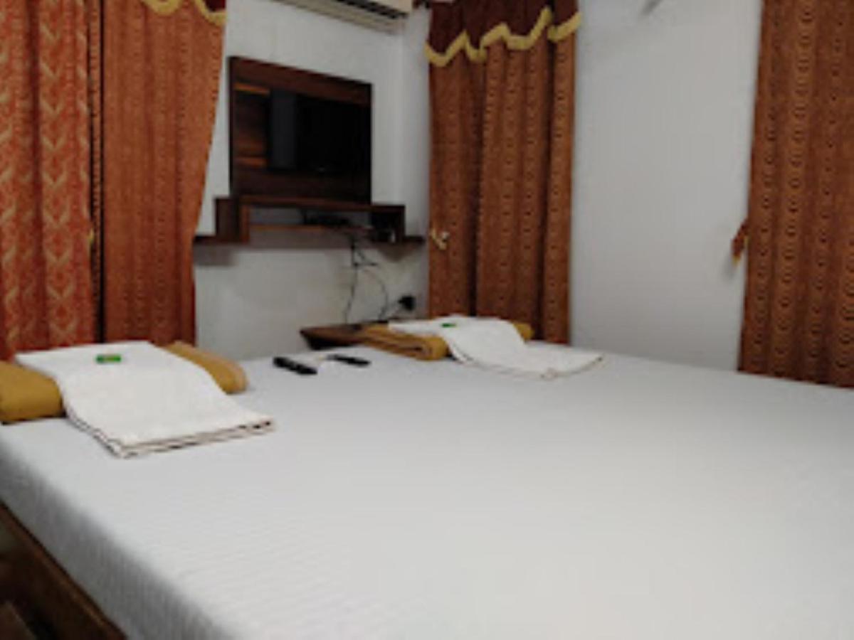 Blue Sea Beach Resort Mālvan Екстериор снимка